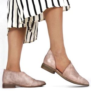 Qupid | Taupe Flats